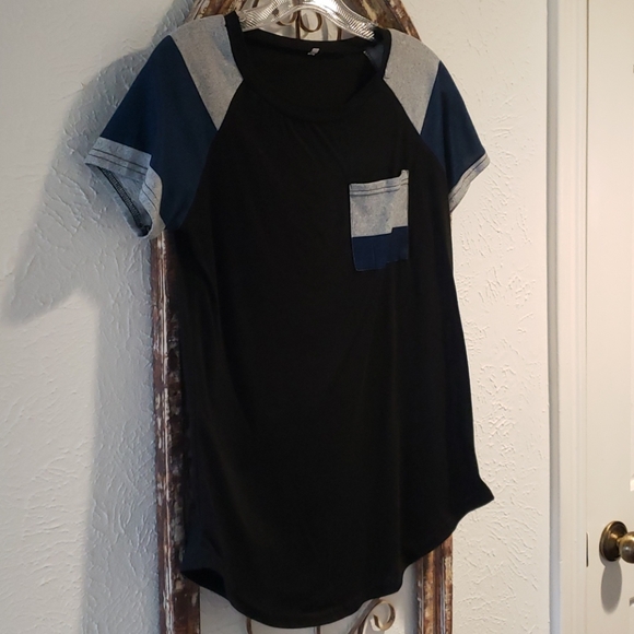 Top - Picture 1 of 1